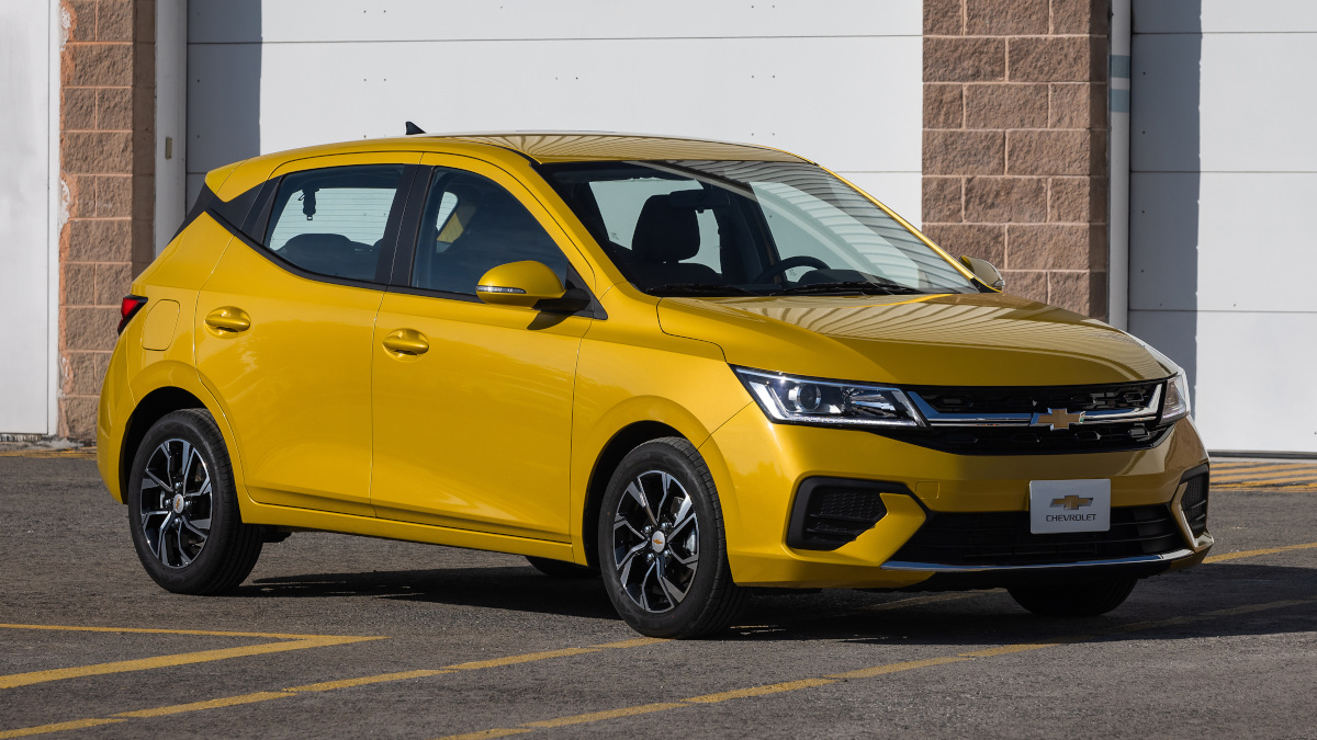 Novo Celta da Chevrolet 2024: Atualizações do Visual e Interior Reveladas 
