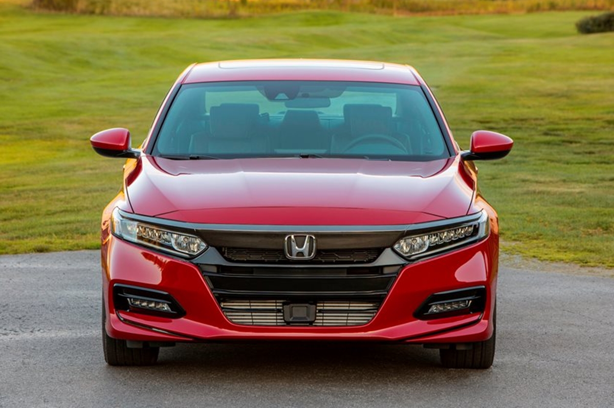 Notícias sobre Veículos: Novo Honda Accord Hybrid 2025: Luxo e eficiência retornam ao Brasil por R$ 324.900 