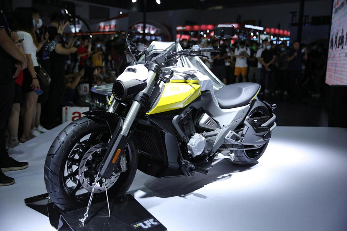 Notícias sobre Motocicletas: Benda LFC 700 é a cruiser surpreendente que todos querem no Brasil 