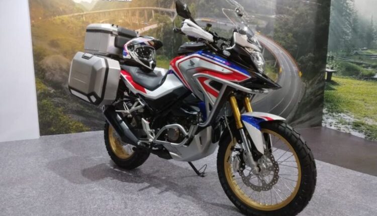 Honda CB150X 2024