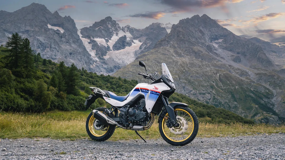 Notícias sobre Motocicletas: Honda Transalp 2024: Preço e lançamento no Brasil 