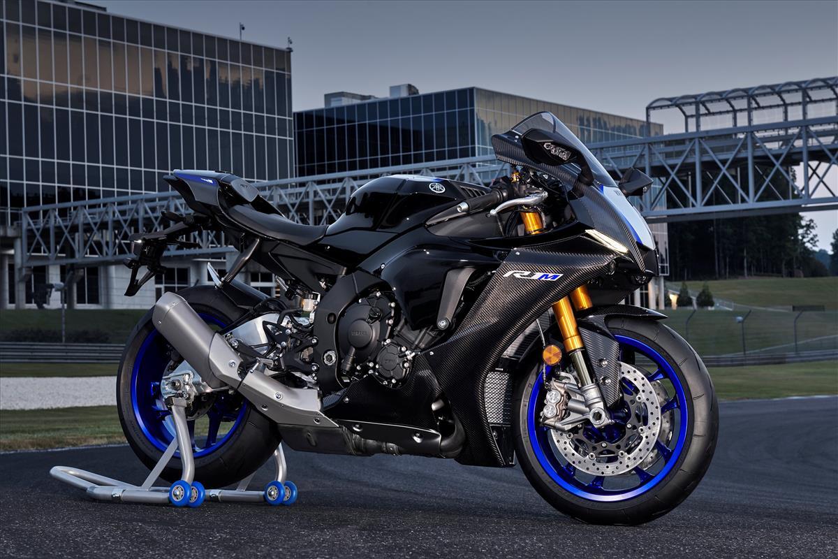 Notícias sobre Motocicletas: Yamaha YZF-R1 2024: O sucesso da edição especial 