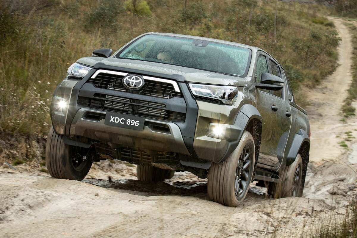 lançamentos toyota 2024 hilux híbrida