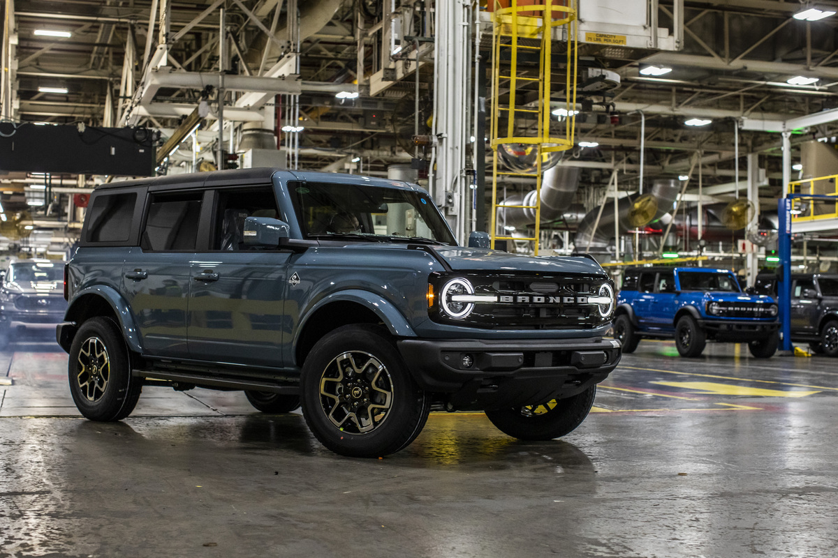 Ford Bronco 2024-
