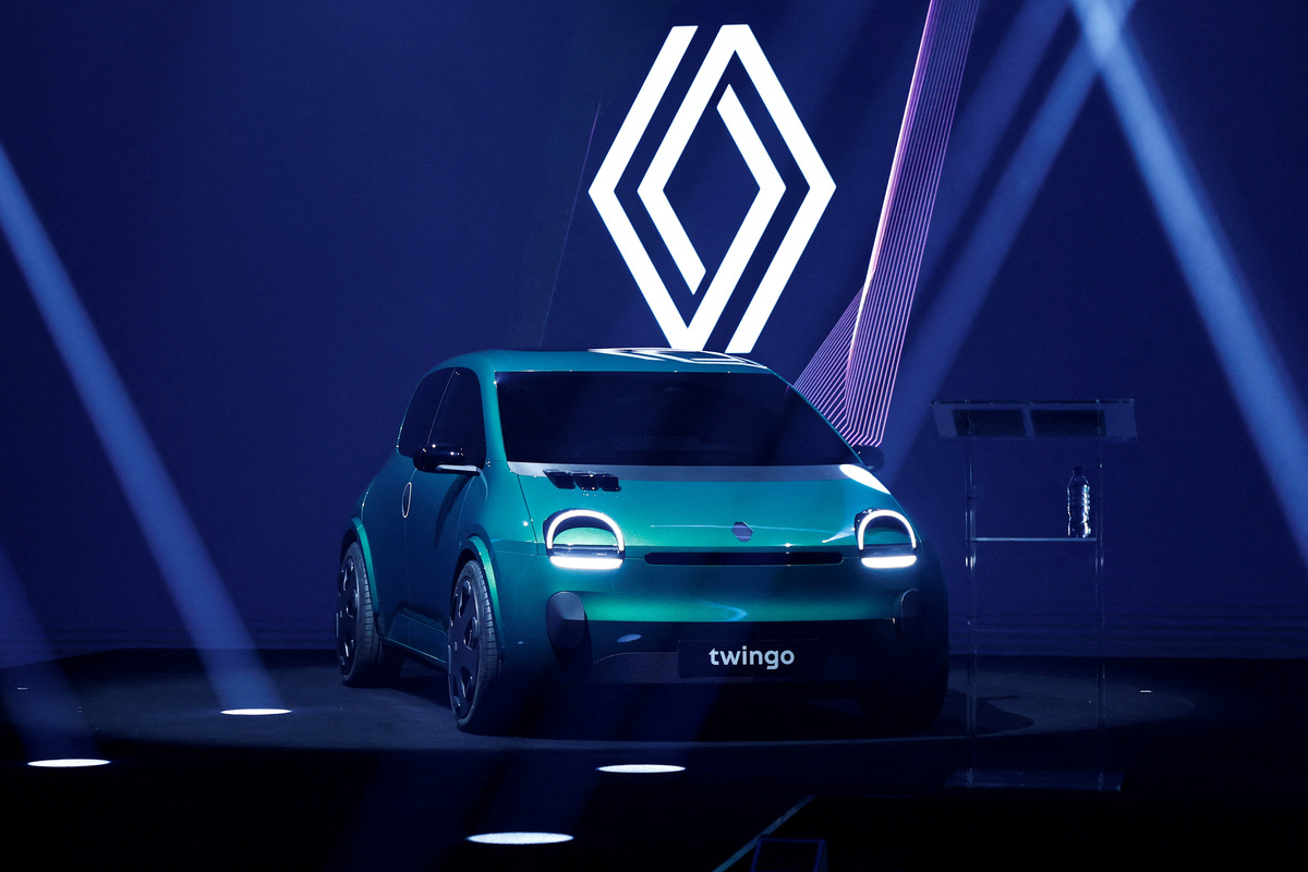 Notícias sobre Veículos: Renault Twingo 2024: Retorno triunfal como carro elétrico mais barato da marca 