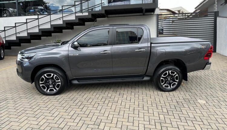 Toyota Hilux 2024-