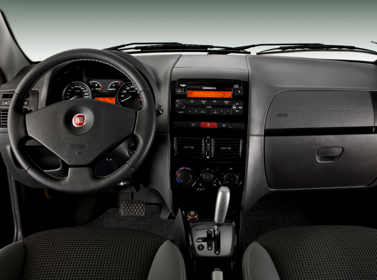 Fiat Siena interior