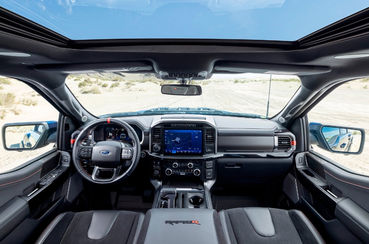 Ford F-150 Raptor R 2025 interior