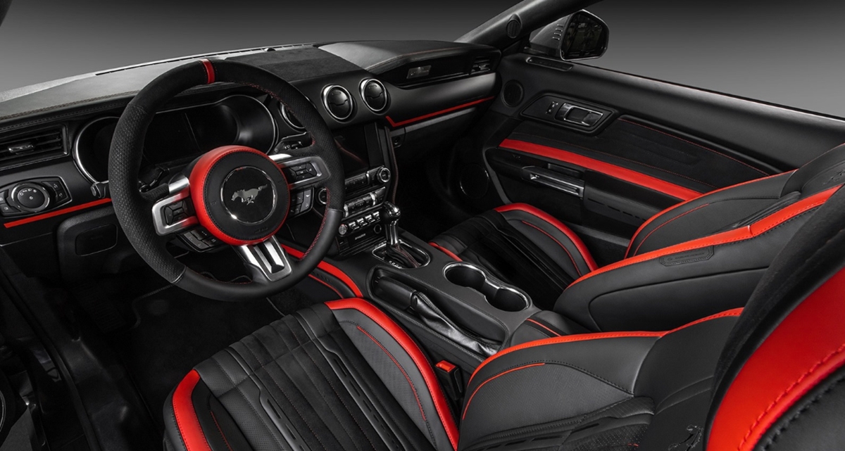 Ford Mustang GT 2025 interior