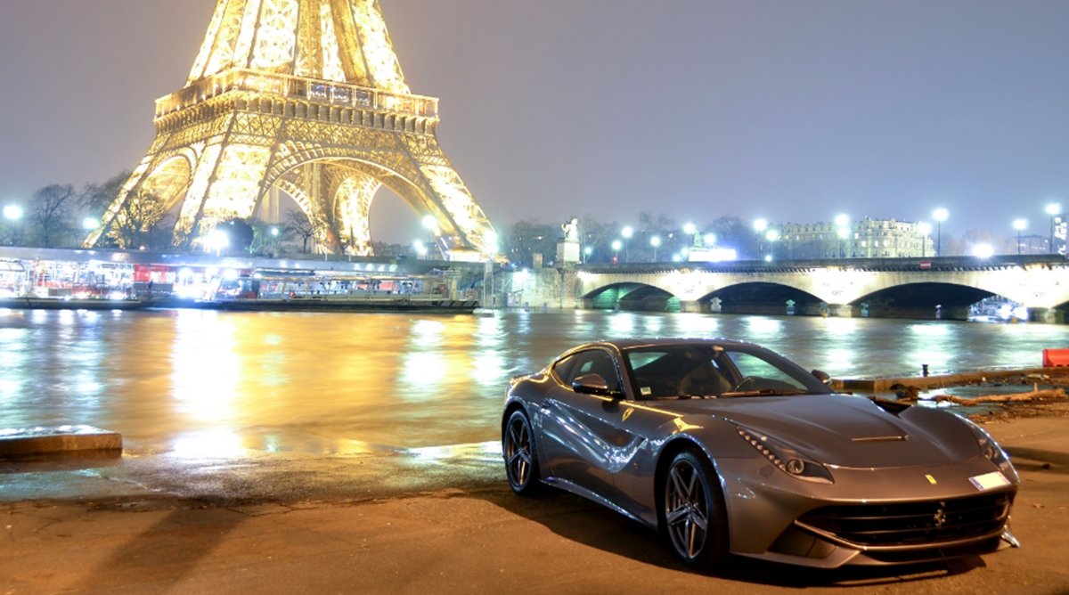 Paris aumenta tarifas de estacionamento de SUVs