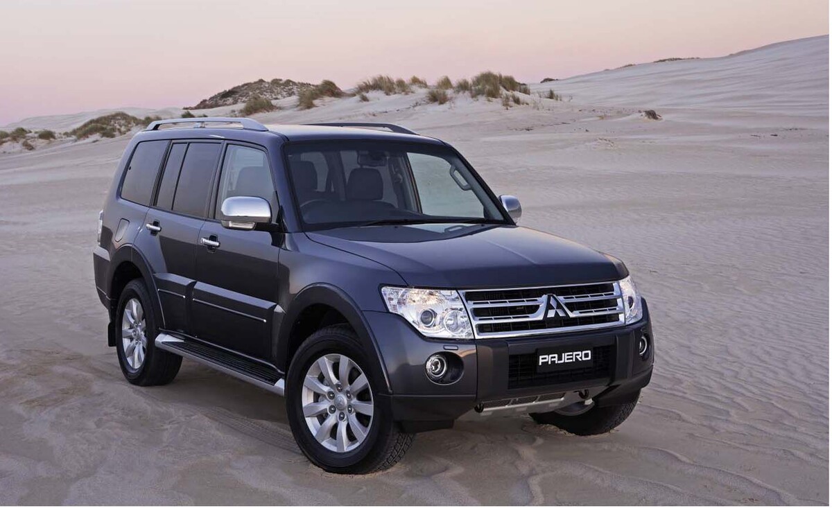 carros 7 passageiros - Mitsubishi Pajero Full