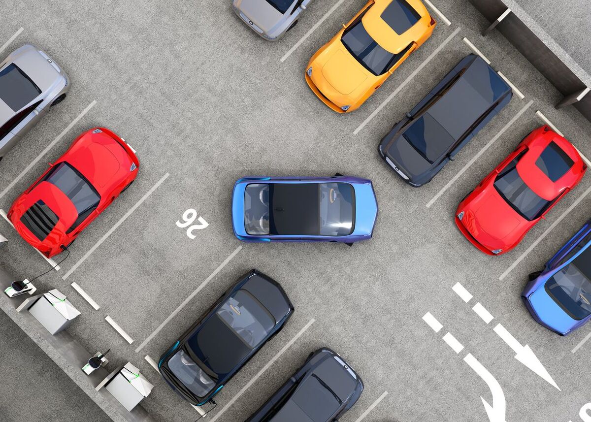 Aprenda 3 truques para estacionar de ré facilmente!