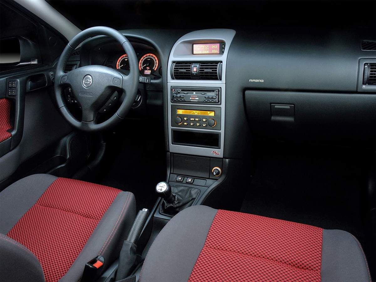 Astra SS interior 2