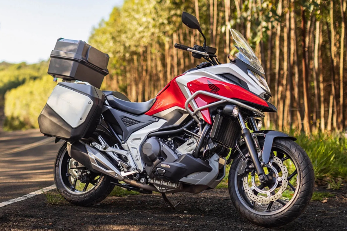 Notícias sobre Motocicletas: Honda NC 750X 2025: Comparação entre MT e DCT – Qual escolher? 