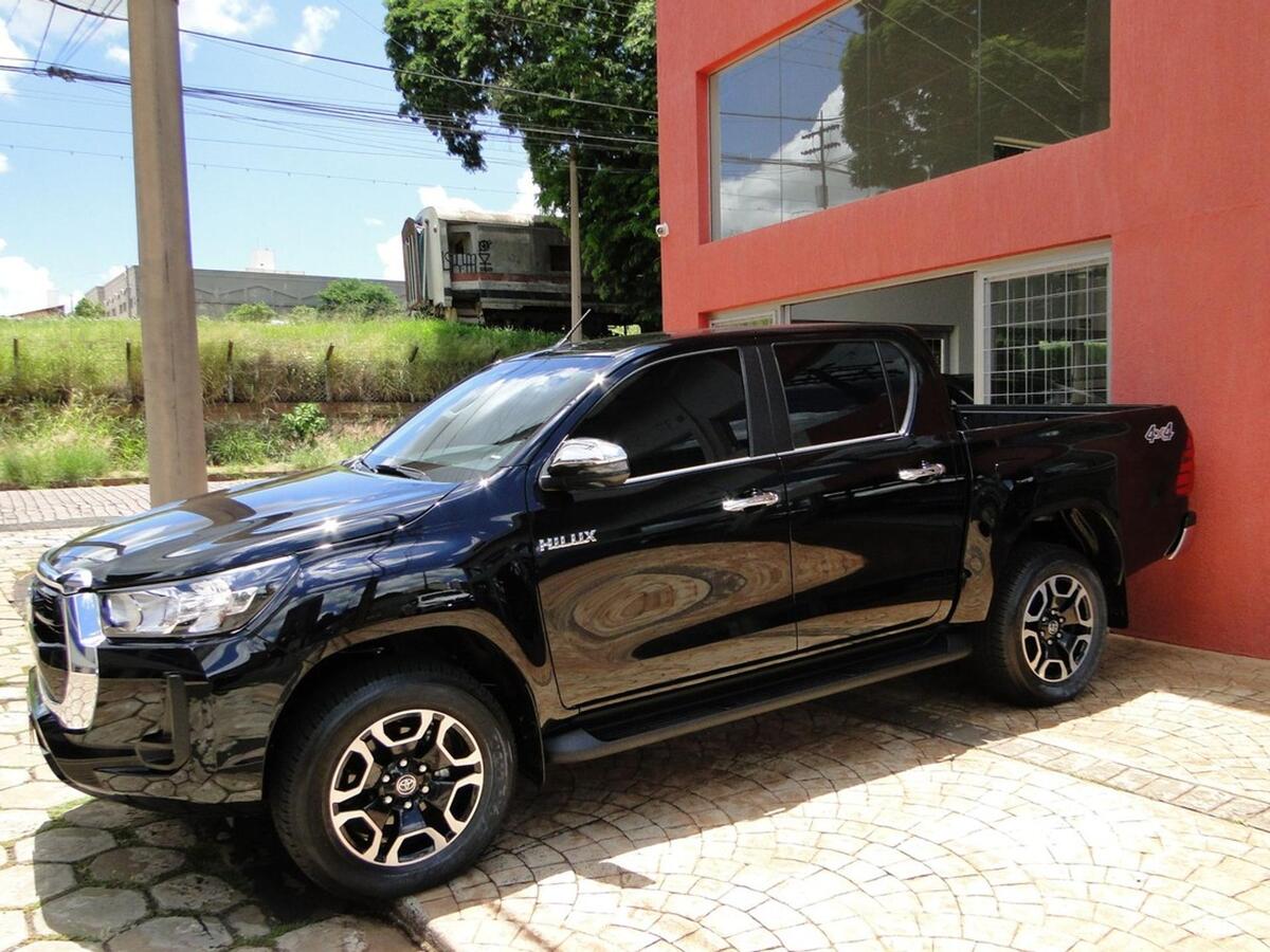 carros off-road - toyota hilux