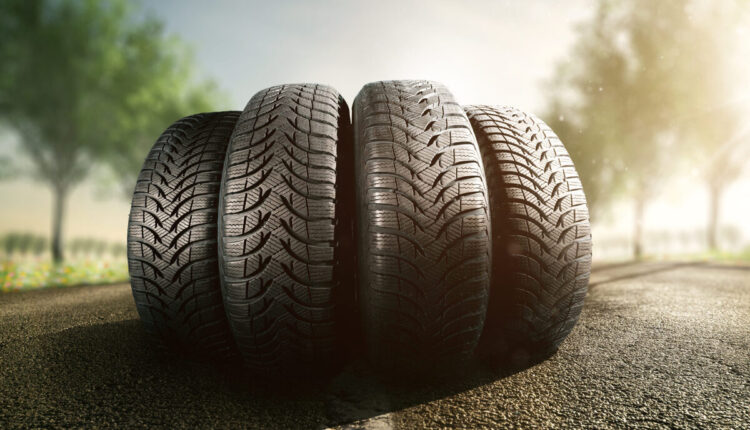 Qual a diferença entre o pneu simétrico e assimétrico?