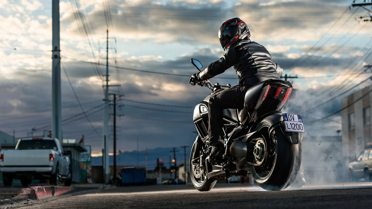 Notícias sobre Motocicletas: Descubra a Moto Ideal para Pessoas Baixas: Dicas e Modelos Recomendados 