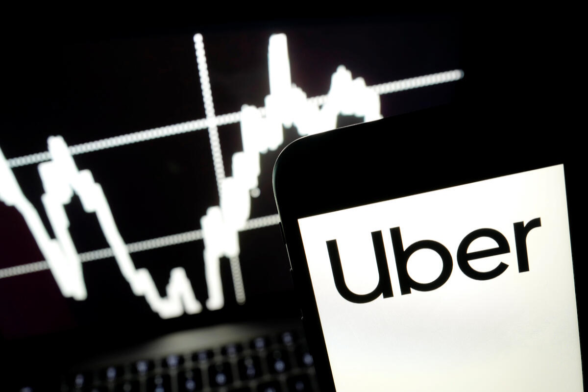 Motoristas de Uber Trabalham Mais de 50 Horas por Semana para Ganhar R$ 2.500 – Saiba Mais