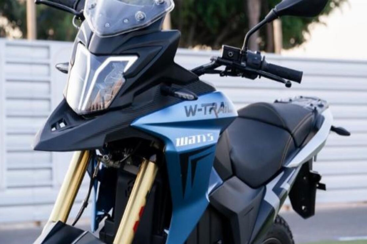 Watts Lança Moto Elétrica que Pode Ser Carregada em Estações de Carros e Promete Entregas