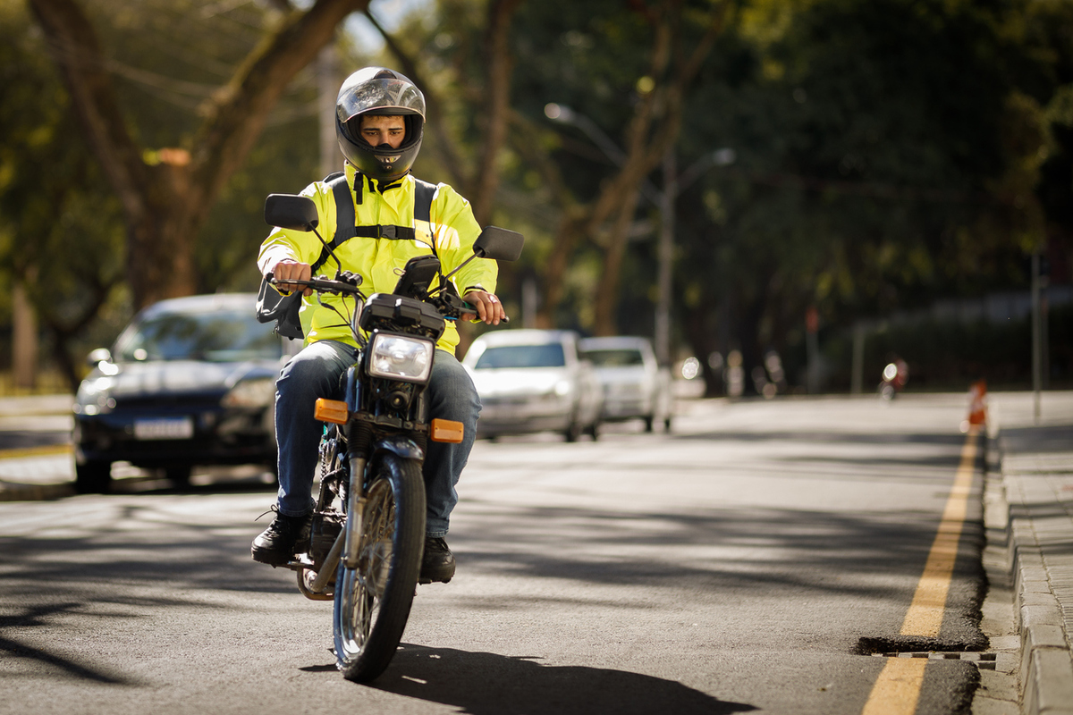 Notícias sobre Motocicletas: Motoboy: Comprar Moto Elétrica é uma Boa Opção? 