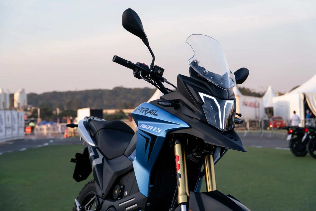 Notícias sobre Motocicletas: Watts Lança Moto Elétrica que Pode Ser Carregada em Estações de Carros e Promete Entregas 