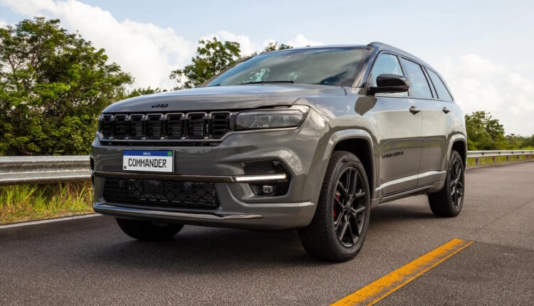 Novo Jeep Commander Blackhawk