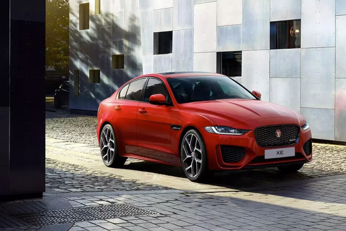 carros fora de linha - Jaguar XE