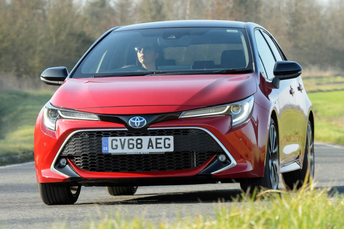 carros híbridos econômicos - Toyota Corolla Hybrid