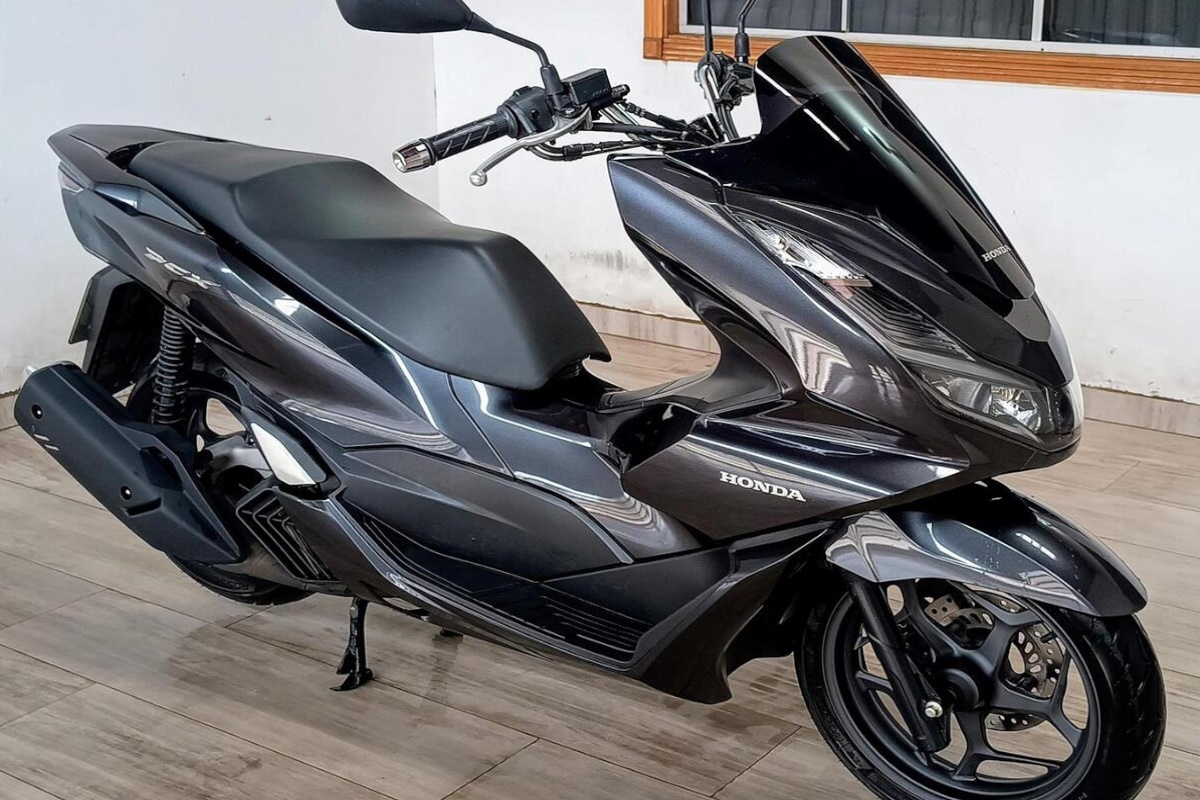 motos para mulheres - Honda PCX 160