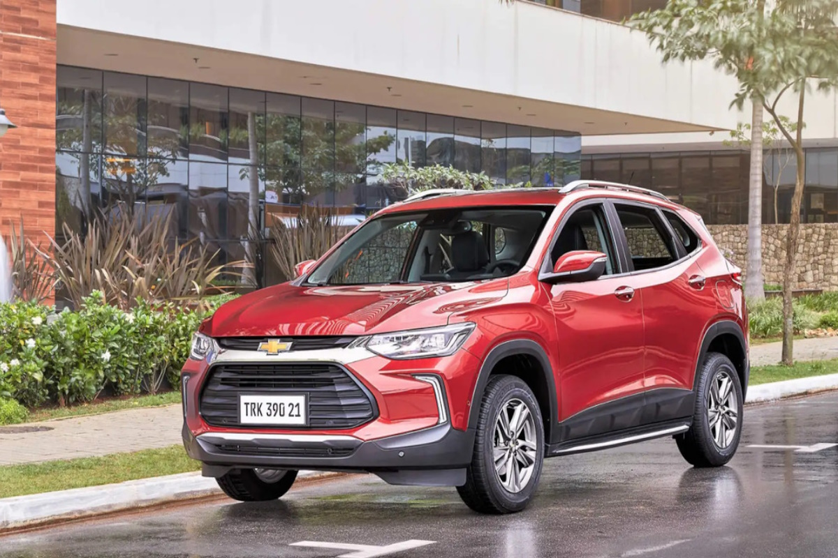 Suv com teto solar - Chevrolet Tracker