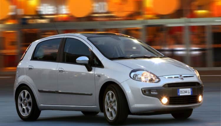 carros usados - Fiat Punto Attractive 1.4 (Flex) 2014