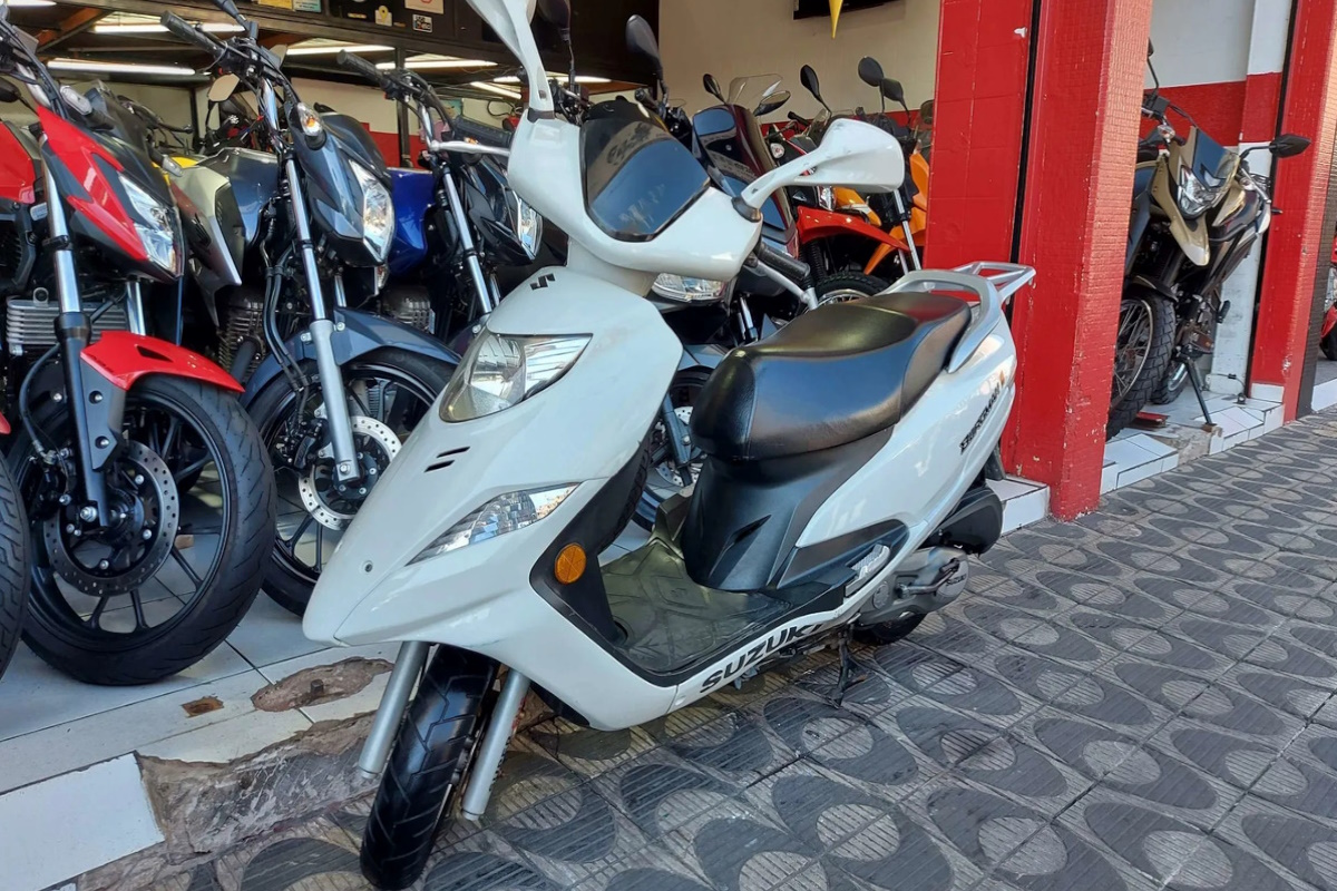 motos até 3 mil - Suzuki Burgman